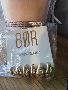 8ØR Gold Spiral Hair Clip
